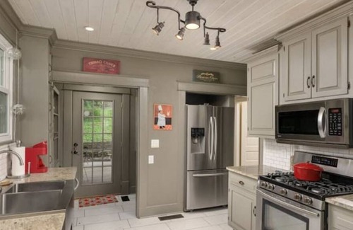 North Chattanooga House | Elegant 2BR NorthChatt Bungalow