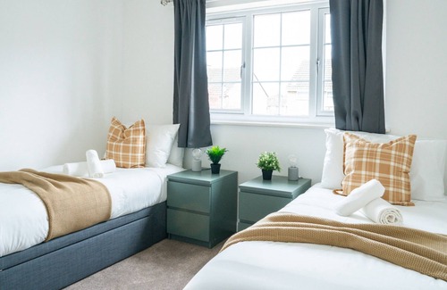 Luton Apartment | Elegant 3 bed apartment Luton