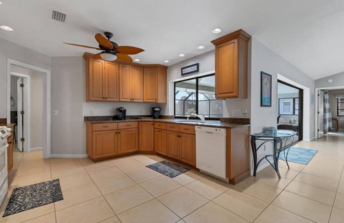 Charlotte Harbor House | 🥇 Elegant 3bd waterfront villa with a private pool and spa (CH863)