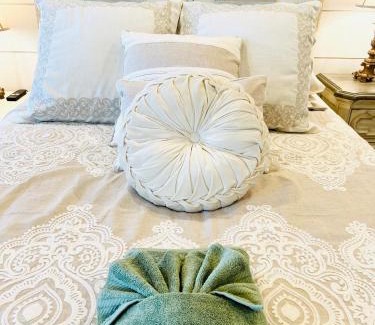 Nelson House | Elegant 3BR 2BA Retreat Near Ball Ground & Venues