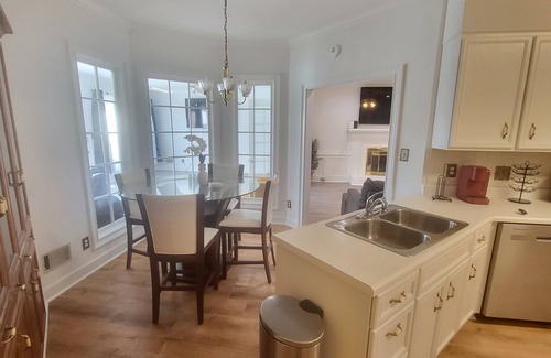 Augusta House | Elegant 4-BR Retreat Near Augusta National in Serene Upscale Enclave