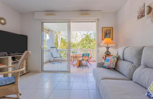 Saint-Raphael Apartment | Elegant 45m² Piscine Terrasse