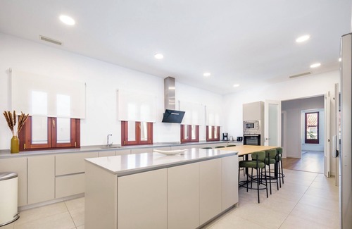 Huertas Apartment | Elegant 5-Bedroom Apartment with Terrace in the Heart of Madrid