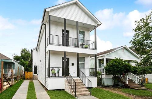 Saint Claude Apartment | Elegant 5-Bedroom NOLA Getaway