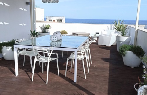 Trapani City Centre Apartment | Elegant and comfortable penthouse, with sea view and historic center of Trapani