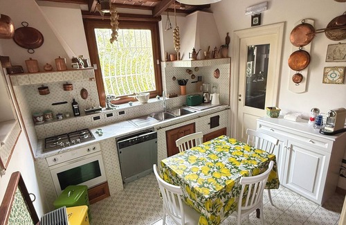 Piano di Sorrento Apartment | Elegant and cozy house inside historic villa with charm and history