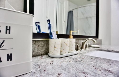 Frisco Apartment | Elegant and spacious 1 bedroom rental