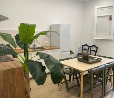 El Port Apartment | Elegant apartment in Gracia