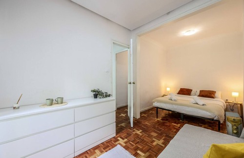 Arganzuela Apartment | Elegant Apartment in Madrid