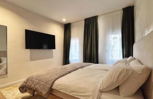 Historic Centre Apartment | Elegant Apartment near Prato della Valle & Basilica Santo