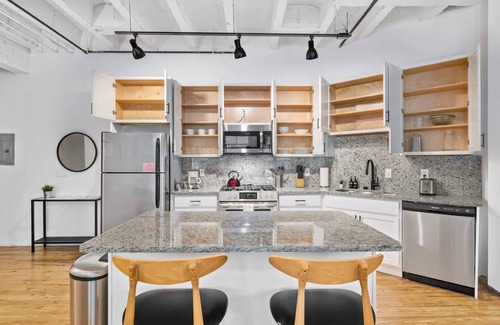 North Druid Hills Apartment | Elegant Apartment near Emory!
