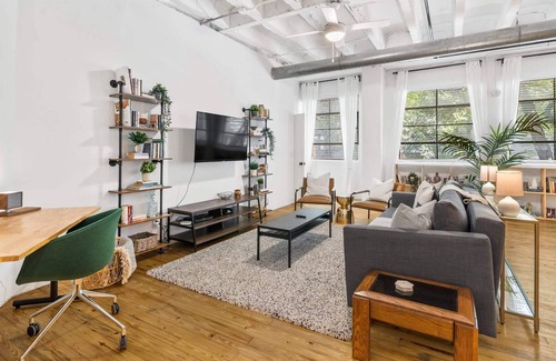 North Druid Hills Apartment | Elegant Apartment near Emory!