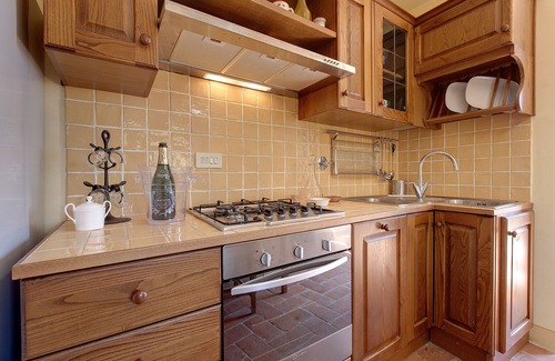 Florence Apartment | Elegant Apartment On The Hill