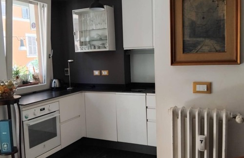 Celio Apartment | Elegant apartment with balcony at the Colosseum.