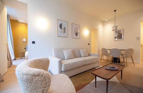 Quartier du Faubourg-Montmartre Apartment | Elegant Apt with AC - 2BR-6P -Palais Garnier
