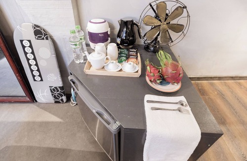 District 1 Apartment | Elegant Art Decór Studio Hidden in Downtown Alley