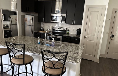 Westside Apartment | Elegant Atlanta Stay