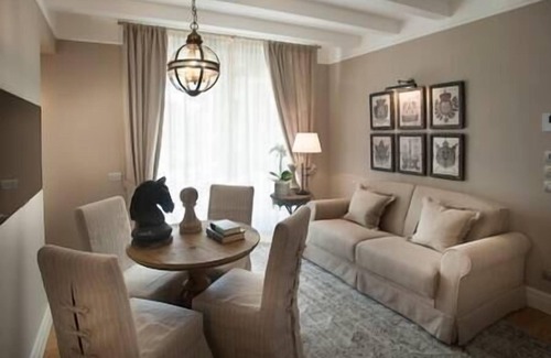 Castiglione Falletto Apartment | Elegant, bright apartment in villa with large covered terrace and furnished