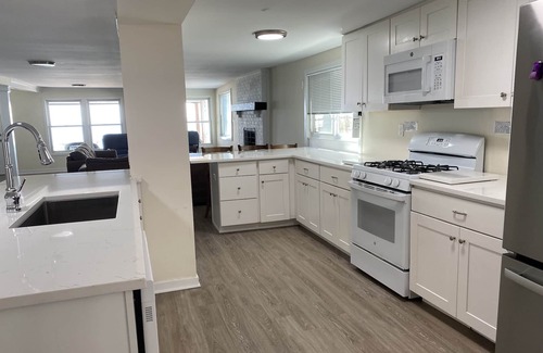 Fairfield House | Elegant Beachfront, beautiful views. Come enjoy!