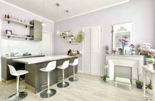 Villefranche-sur-Mer Apartment | Elegant, bright apartment