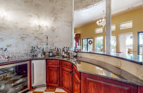 Era House | Elegant Castle on Ranch with Rooftop Deck, Dance Studio - Dog-Friendly