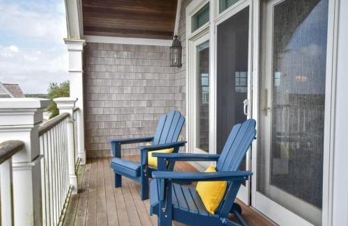 West Chatham House | Elegant Chatham Home steps to Hardings Beach Dog Friendly