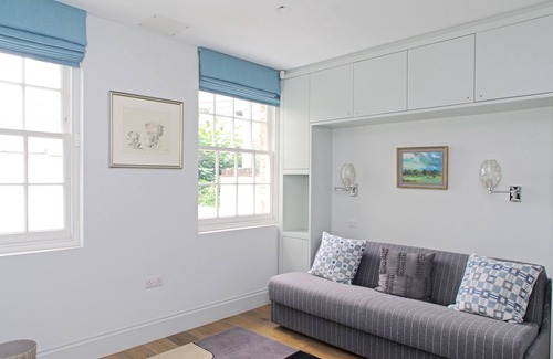 Chelsea Ski Chalet | Elegant Chelsea Townhouse On Quaint Street