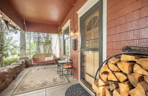 Central Colorado Springs House | Elegant, clean, and comfortable ~ Historic DT Bungalow ~ Close to CC