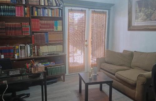 Juarez Municipality House | Elegant Comfort