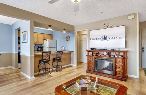 Indian Point Condo | Elegant Condo includes Boat Slip-Silver Dollar 1 mile! Beautiful Lake Views!