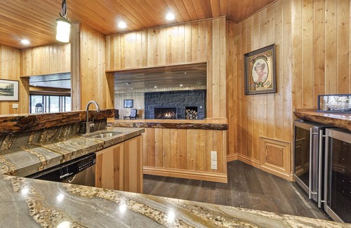 Estacada House | Elegant Country Estate on 620 ace timber and Christmas tree farm