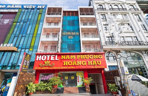 Binh Chanh House | Elegant Deluxe Accommodation in Hoang Hau, Vietnam