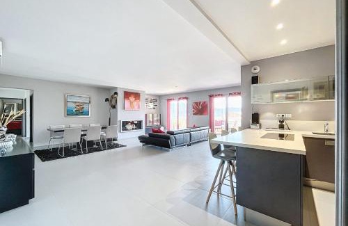 Porto-Vecchio Apartment | Elegant Design Apt With Balcony And Pool