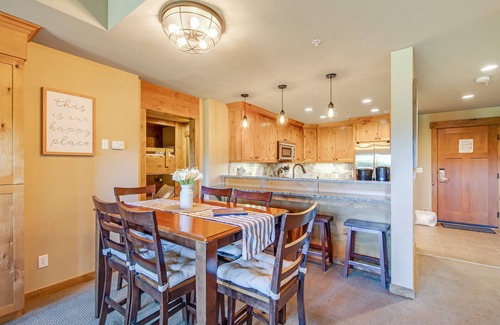 Cle Elum House | Elegant, dog-friendly retreat w/shared pool & fireplace - near trails