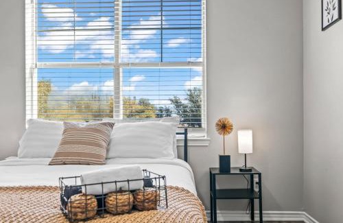 Fossil Creek Apartment | Elegant Escape 2BR 2BA Pool