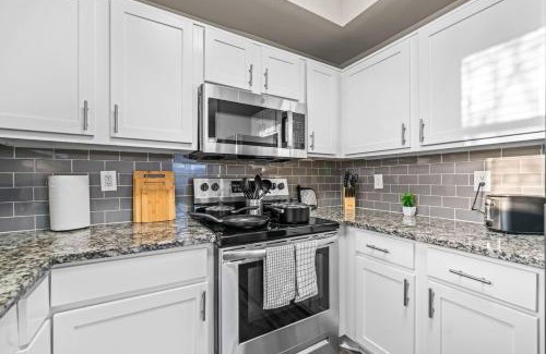 Fossil Creek Apartment | Elegant Escape 2BR 2BA Pool