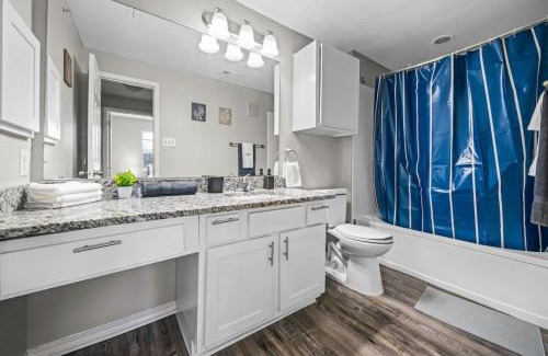 Fossil Creek Apartment | Elegant Escape 2BR 2BA Pool