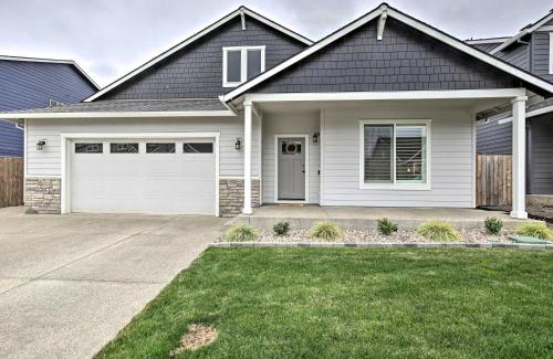 Newberg House | Elegant Escape Tour Willamette Wine Country!