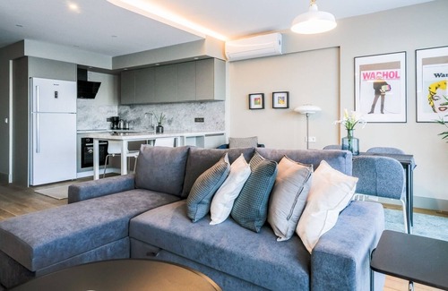 Kabatas Apartment | Elegant Flat 3 min to Cihangir in Taksim