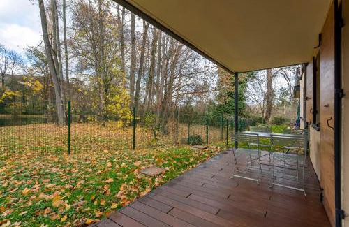 Saint-Romain-au-Mont-d'Or Apartment | Elegant apartment in the heart of the Mont d'Or