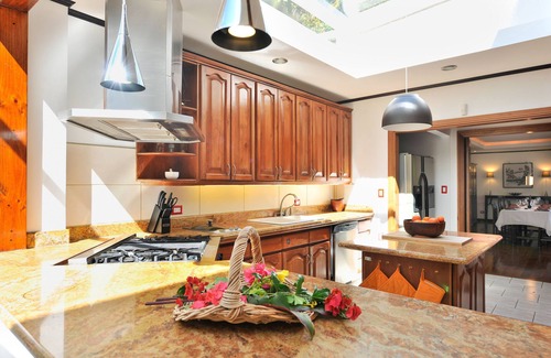 Escazu House | Elegant, fully equipped residence with heated pool and great views