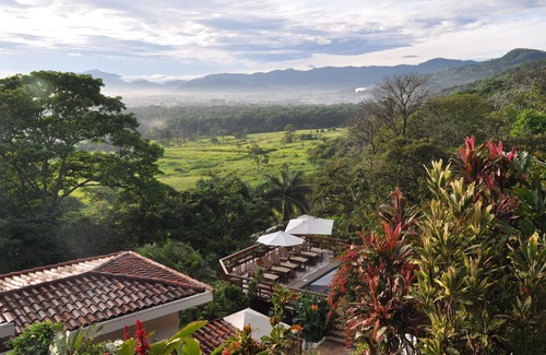 Escazu House | Elegant, fully equipped residence with heated pool and great views