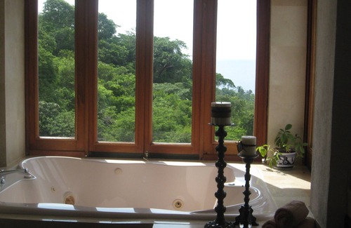 Mismaloya House | ELEGANT GET AWAY FROM IT ALL, LUXURY & STYLE! OCEAN Views!