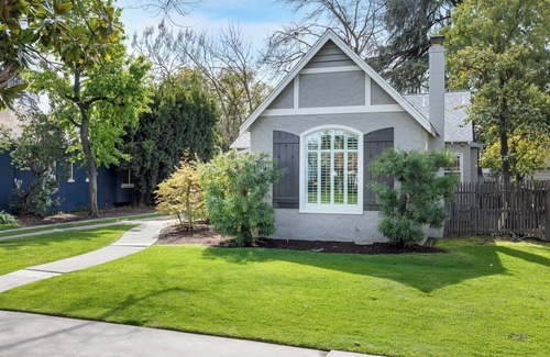 Fresno House | Elegant Historic Fresno High Tudor