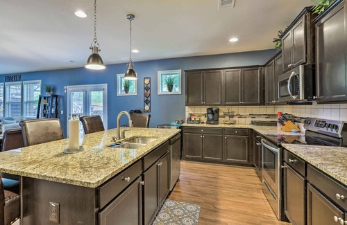Cliftondale House | Elegant Home ~ 20 Mi to Downtown Atlanta: Pets OK!