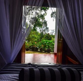 Ambagollapathana House | Elegant Home Stay