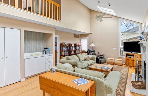 Amagansett North House | Elegant house with private saltwater pool, hot tub, dog-friendly yard & W/D