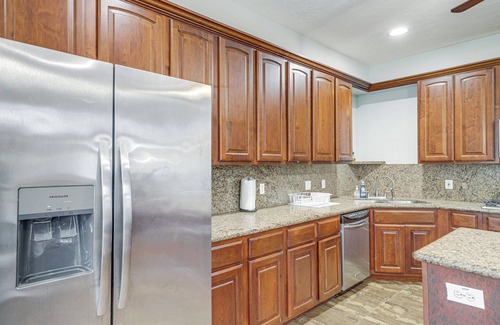 Greater Fondren Southwest House | Elegant Houston Home w/Gazebo & Game Room!