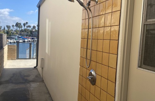 Huntington Harbour House | Elegant Island Oasis in Huntington Beach, California's Heart.