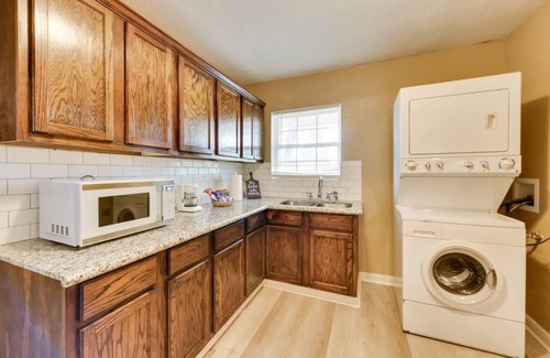 Lake Charles Apartment | Elegant Lake Charles Apartment
